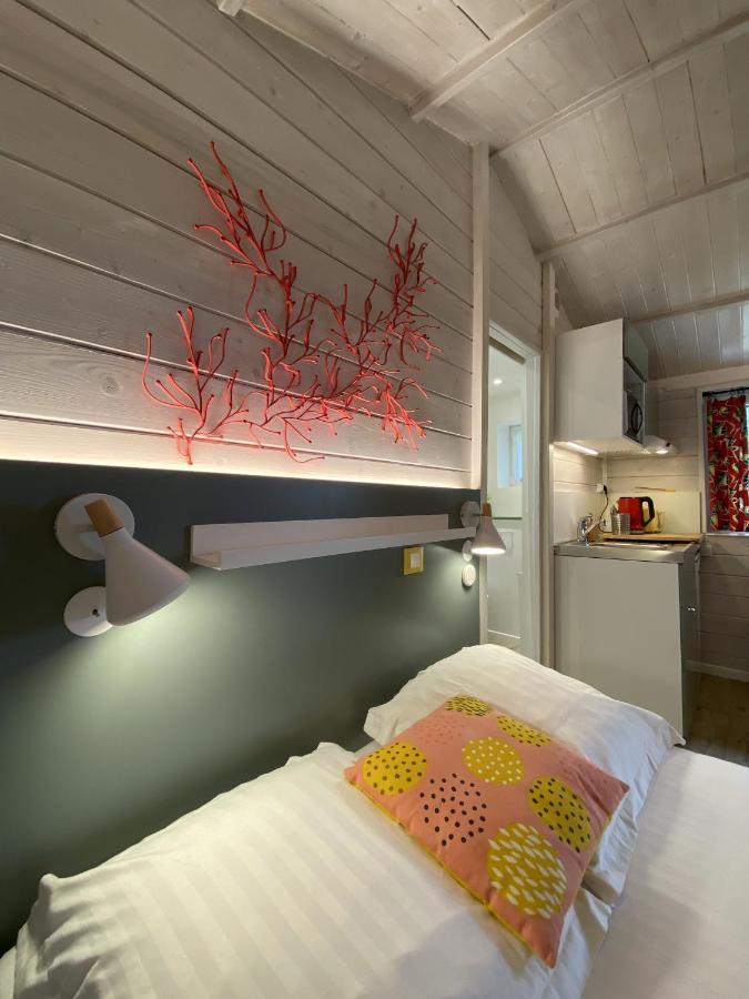 Le Cabanon De Chessy Bed & Breakfast Exterior photo